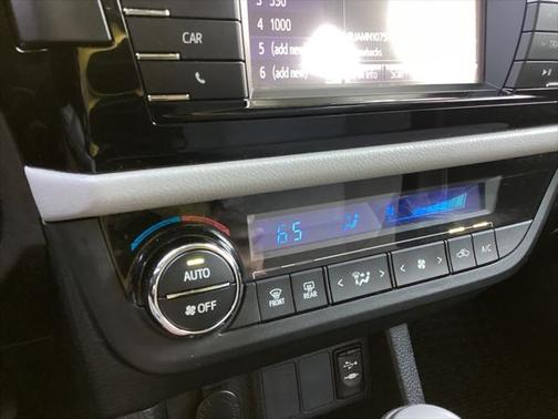 2016 Toyota Corolla LE Plus
