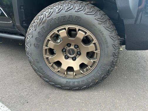 Black 2025 Toyota Tacoma Hybrid Trailhunter