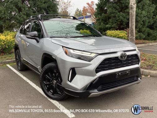 2025 Toyota RAV4 Hybrid SE