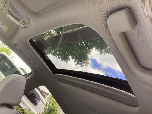 Abyss Black Pearl 2023 Hyundai KONA SEL