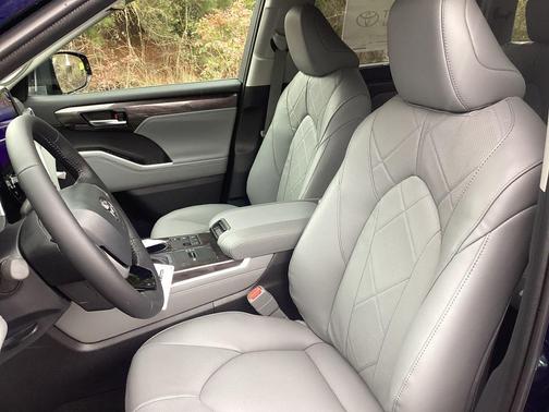 Blueprint 2026 Toyota Highlander Hybrid Platinum
