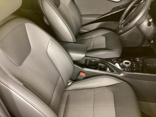 2025 Kia Niro EV Wind