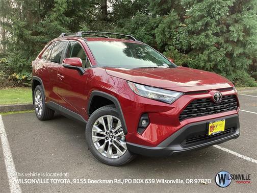 2025 Toyota RAV4 XLE Premium