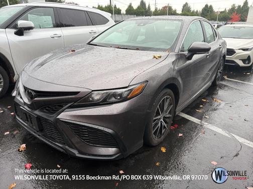 2024 Toyota Camry SE