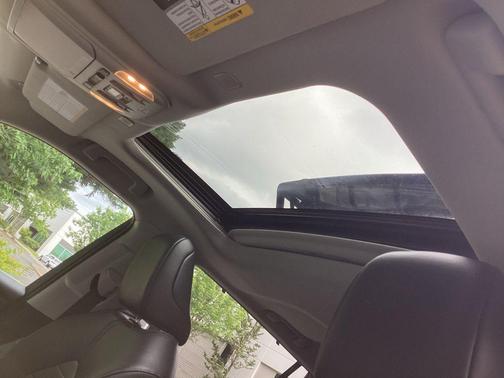 Midnight Black Metallic 2023 Toyota Highlander XLE