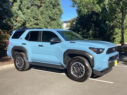 2025 Toyota 4Runner TRD Off Road