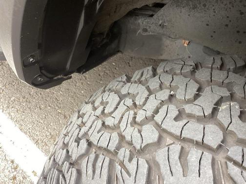 Ice Cap 2023 Toyota Tacoma SR5