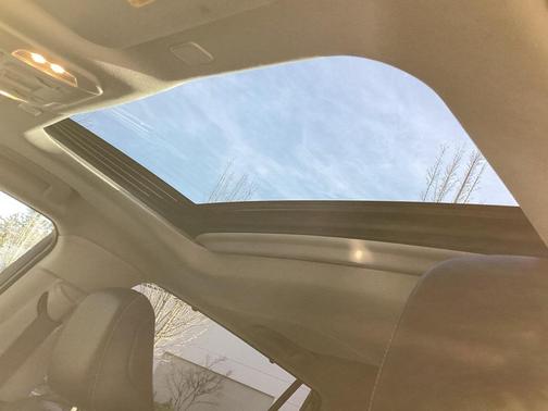 2024 Toyota Highlander Hybrid XLE