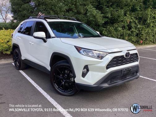 Blizzard Pearl 2021 Toyota RAV4 XLE Premium