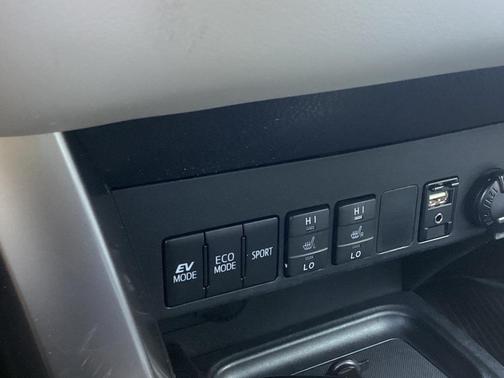 2016 Toyota RAV4 Hybrid Limited