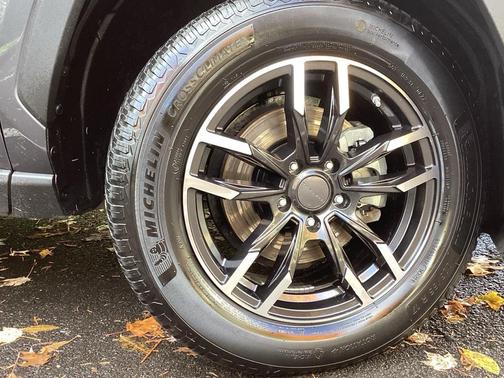 2019 Toyota RAV4 Hybrid XLE