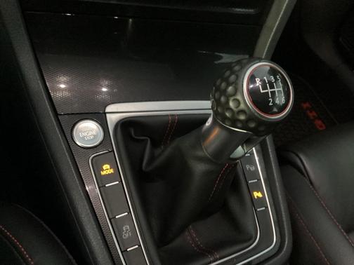 2016 Volkswagen Golf GTI 2.0T Autobahn w/Performance Package 4-Door