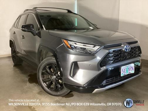 2022 Toyota RAV4 Hybrid SE