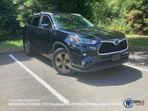 2023 Toyota Highlander Hybrid XLE
