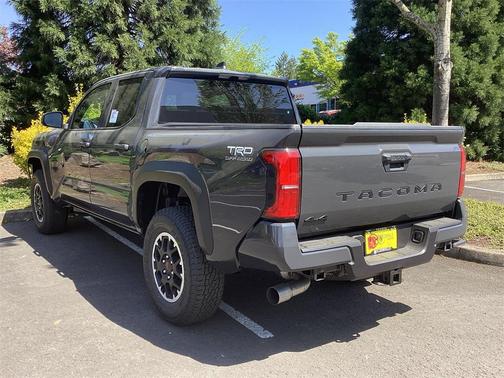 2025 Toyota Tacoma TRD Off Road
