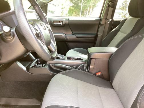 Ice Cap 2023 Toyota Tacoma TRD Off Road