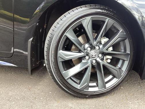 Midnight Black Metallic 2025 Toyota Corolla SE