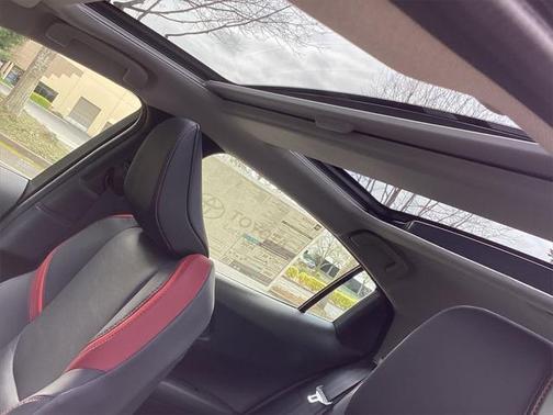 2025 Toyota Prius L