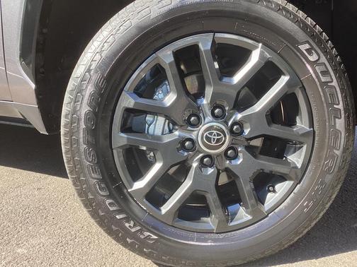 2024 Toyota Tundra Platinum