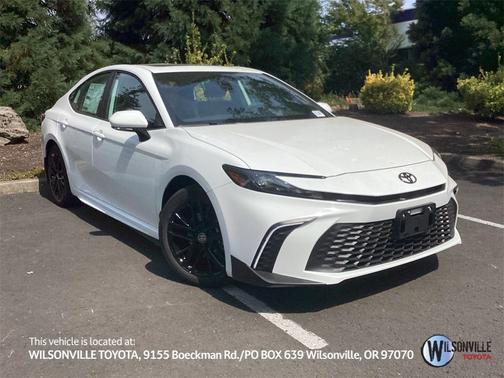 2025 Toyota Camry SE