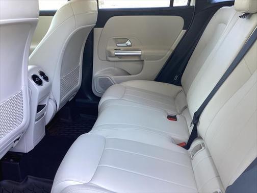 2021 Mercedes-Benz GLA 250 Base 4MATIC