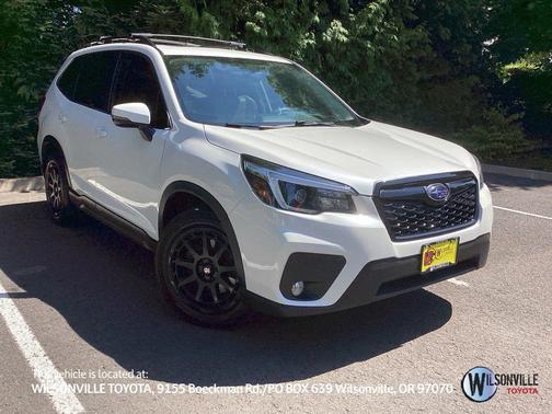 Crystal White Pearl 2021 Subaru Forester Limited