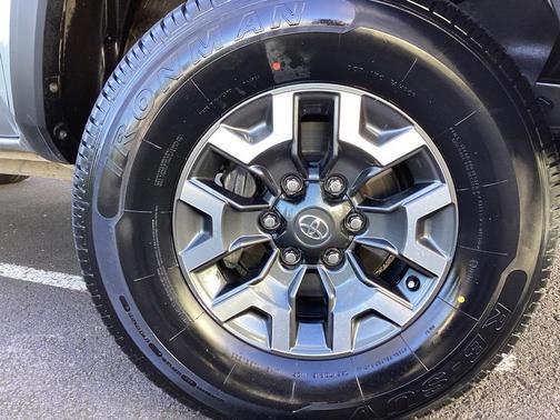 2023 Toyota Tacoma TRD Off Road