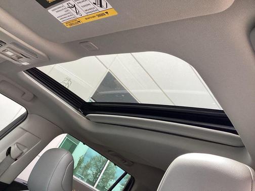 Midnight Black Metallic 2023 Toyota Highlander XLE