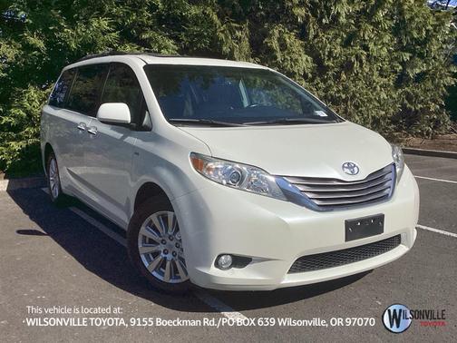 2017 Toyota Sienna XLE