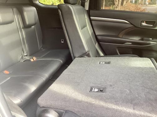 2019 Toyota Highlander Limited Platinum