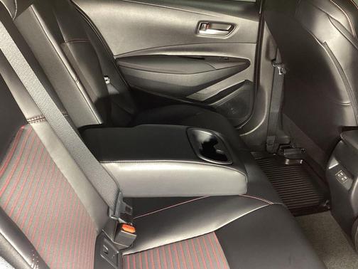 Ice Cap 2024 Toyota Corolla XSE