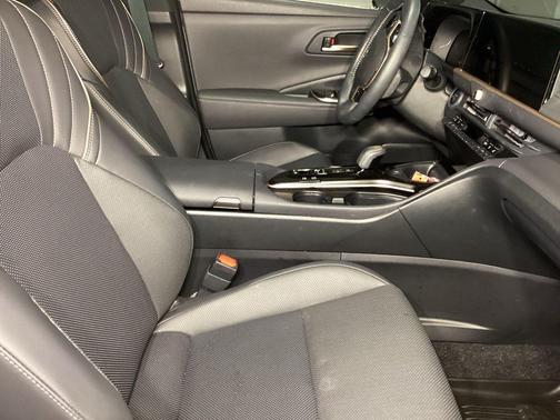 2025 Toyota Crown Signia Limited