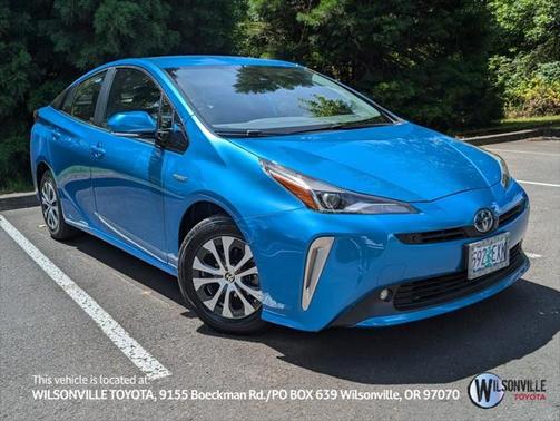2020 Toyota Prius LE