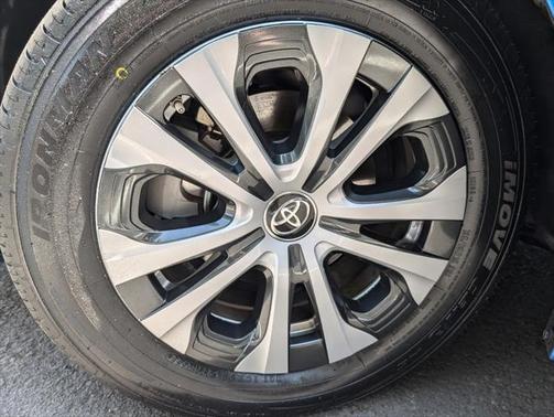 2020 Toyota Prius LE
