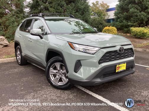 2023 Toyota RAV4 XLE
