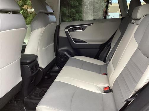 2021 Toyota RAV4 Limited