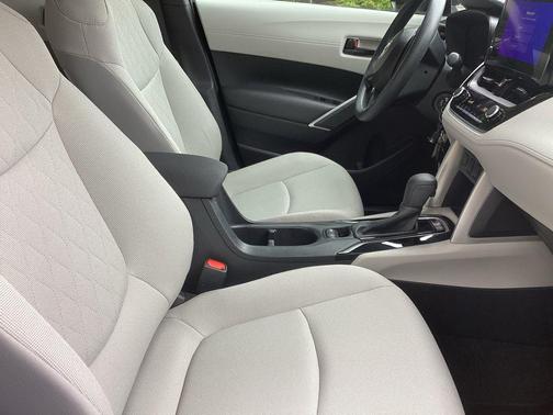 Celestite 2024 Toyota Corolla Cross L