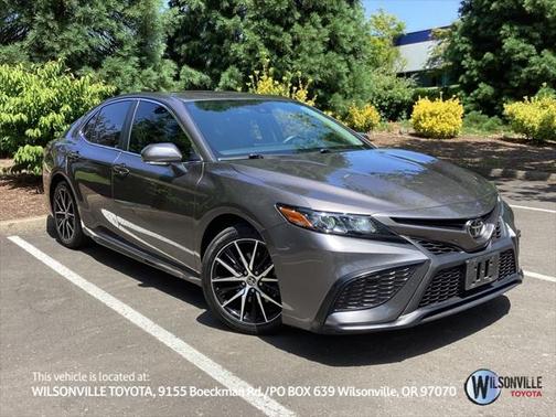 2022 Toyota Camry SE