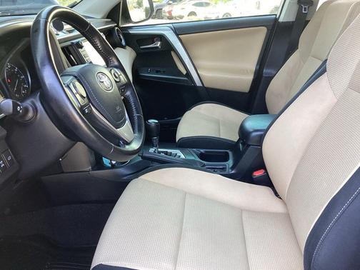 Super White 2017 Toyota RAV4 XLE