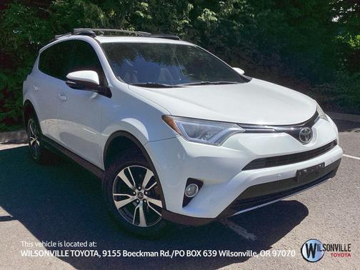 Super White 2017 Toyota RAV4 XLE