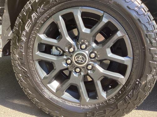 Celestial Silver Metallic 2022 Toyota Tundra Platinum