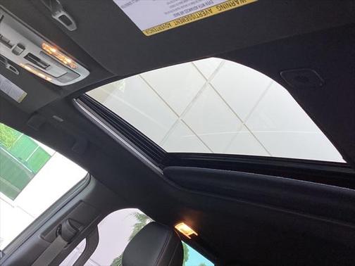 2025 Toyota Sienna XSE 7 Passenger