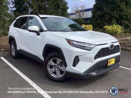 2022 Toyota RAV4 XLE