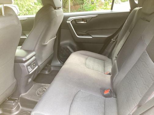 Ice Cap 2024 Toyota RAV4 Prime SE