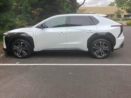 2024 Toyota bZ4X Limited