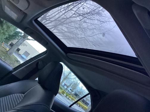 2018 Toyota Camry Hybrid SE