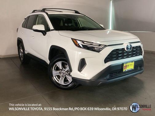 Ice Cap 2024 Toyota RAV4 Hybrid XLE