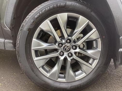 2022 Toyota RAV4 Limited