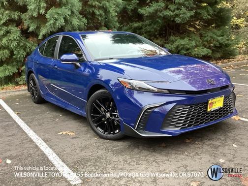 2025 Toyota Camry SE