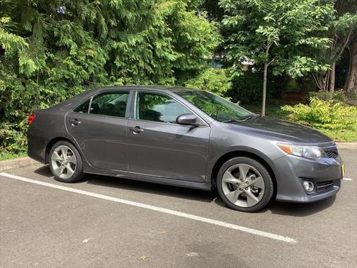 2014 Toyota Camry SE Sport